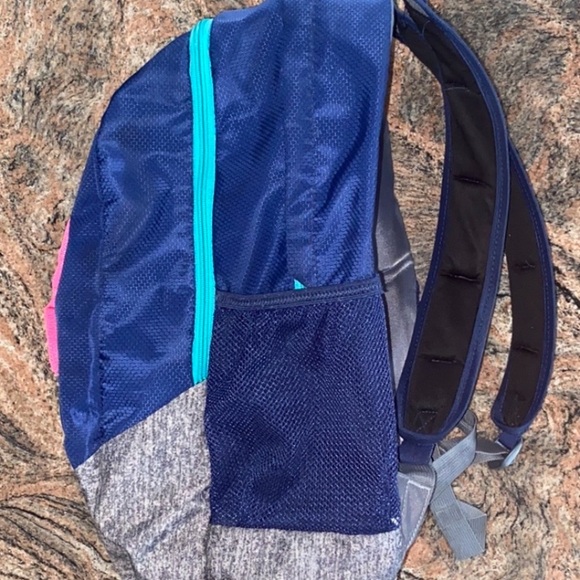 Extra large adidas book bag - Picture 2 of 5